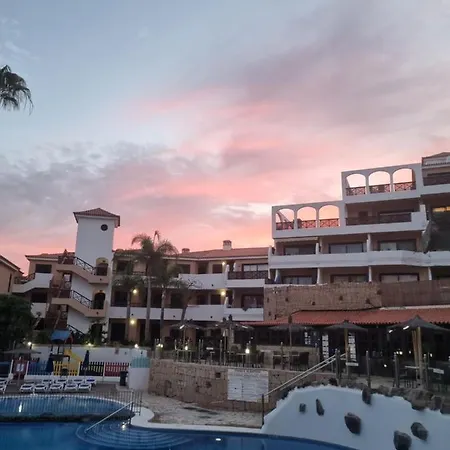 Royal Parque Albatros Apartamento E *